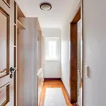 Grande Com Piscina Privada | *