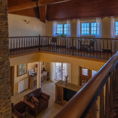 Martinho - Piscina E Vista Mar, By Hopstays