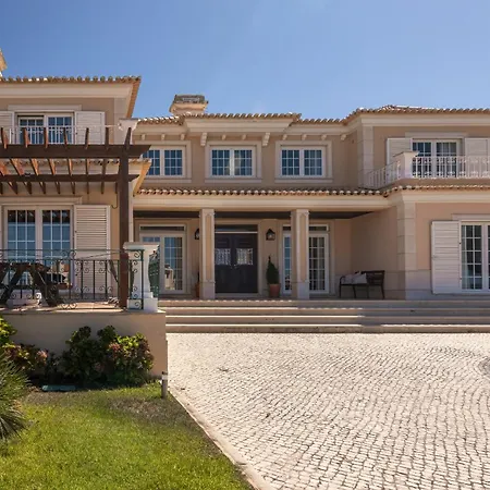 Martinho - Piscina E Vista Mar, By Hopstays