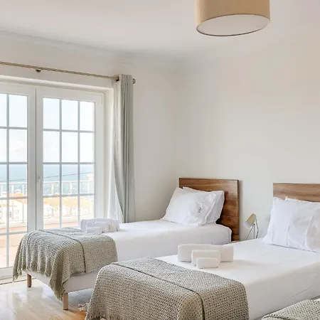 Grande Com Piscina Privada | * Ericeira