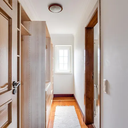 Grande Com Piscina Privada | *
