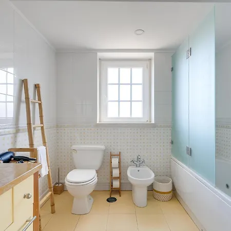 Martinho - Piscina E Vista Mar, By Hopstays *