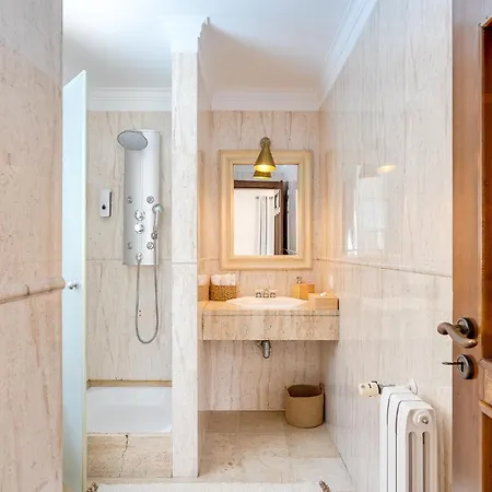 Villa Martinho - Piscina E Vista Mar, By Hopstays