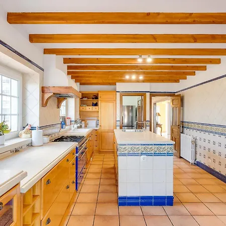 Grande Com Piscina Privada | * Ericeira