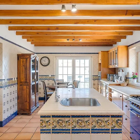 Martinho - Piscina E Vista Mar, By Hopstays Villa *