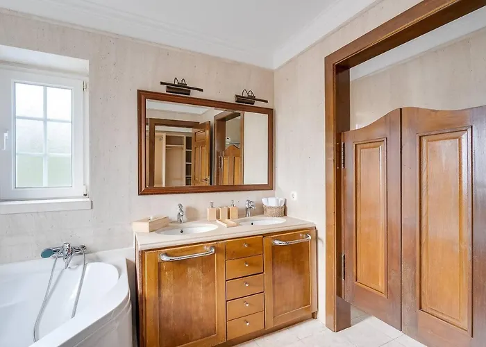 Grande Com Piscina Privada | Ericeira